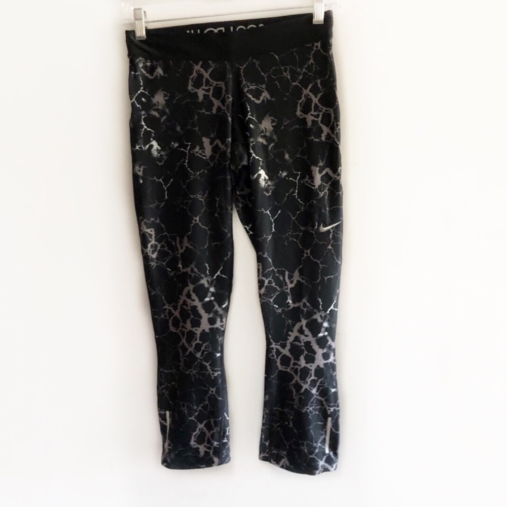 Nike Dri-Fit leggings tie dye design